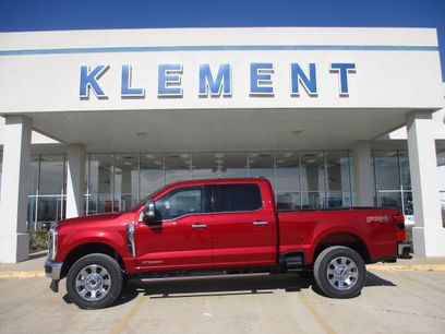 New 2025 Ford F250 Lariat w/ Lariat Ultimate Package