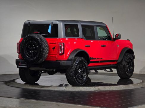 Used 2023 Ford Bronco Wildtrak image 13