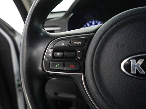 Used 2017 Kia Optima LX image 22