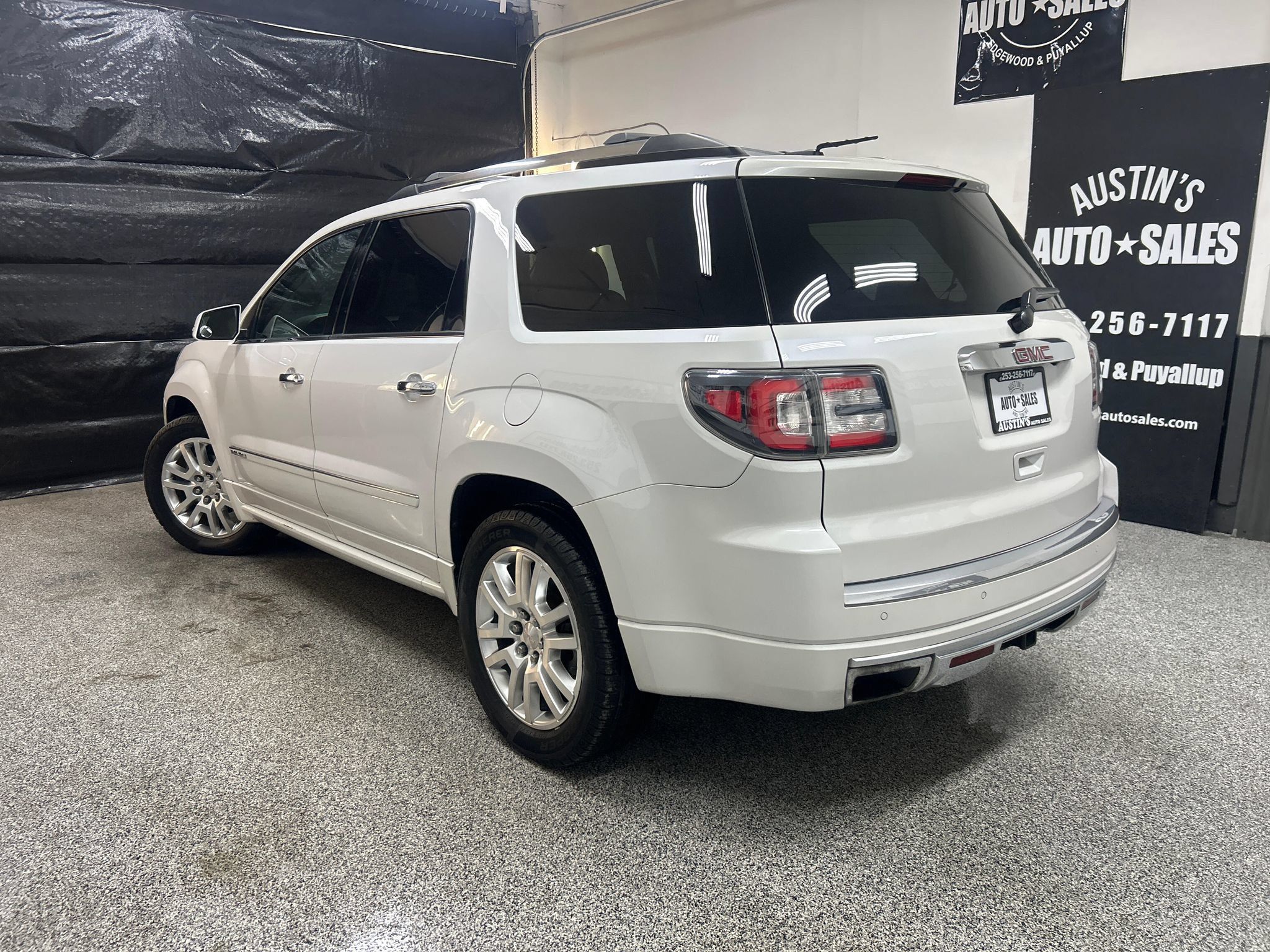 Used 2016 GMC Acadia Denali AWD/4WD image 4