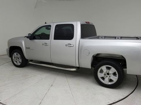 Used 2011 Chevrolet Silverado 1500 LT w/ Texas Edition image 3