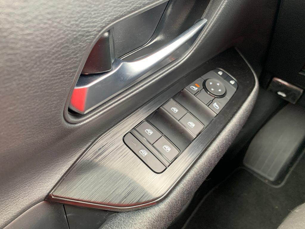 New 2026 Nissan Kicks SV w/ Cold Weather Package FWD image 16