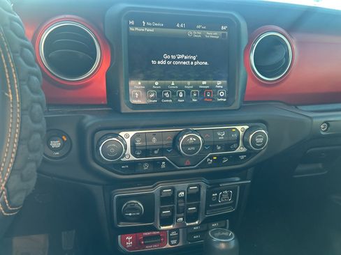 Used 2021 Jeep Wrangler Unlimited Rubicon image 10