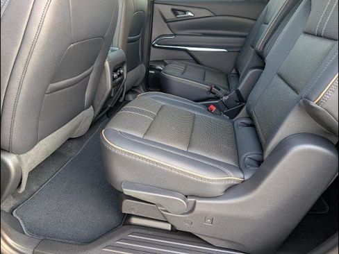 New 2026 Chevrolet Traverse High Country FWD image 13