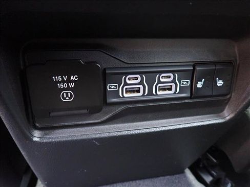 Used 2023 Jeep Grand Cherokee 4WD 4xe image 11