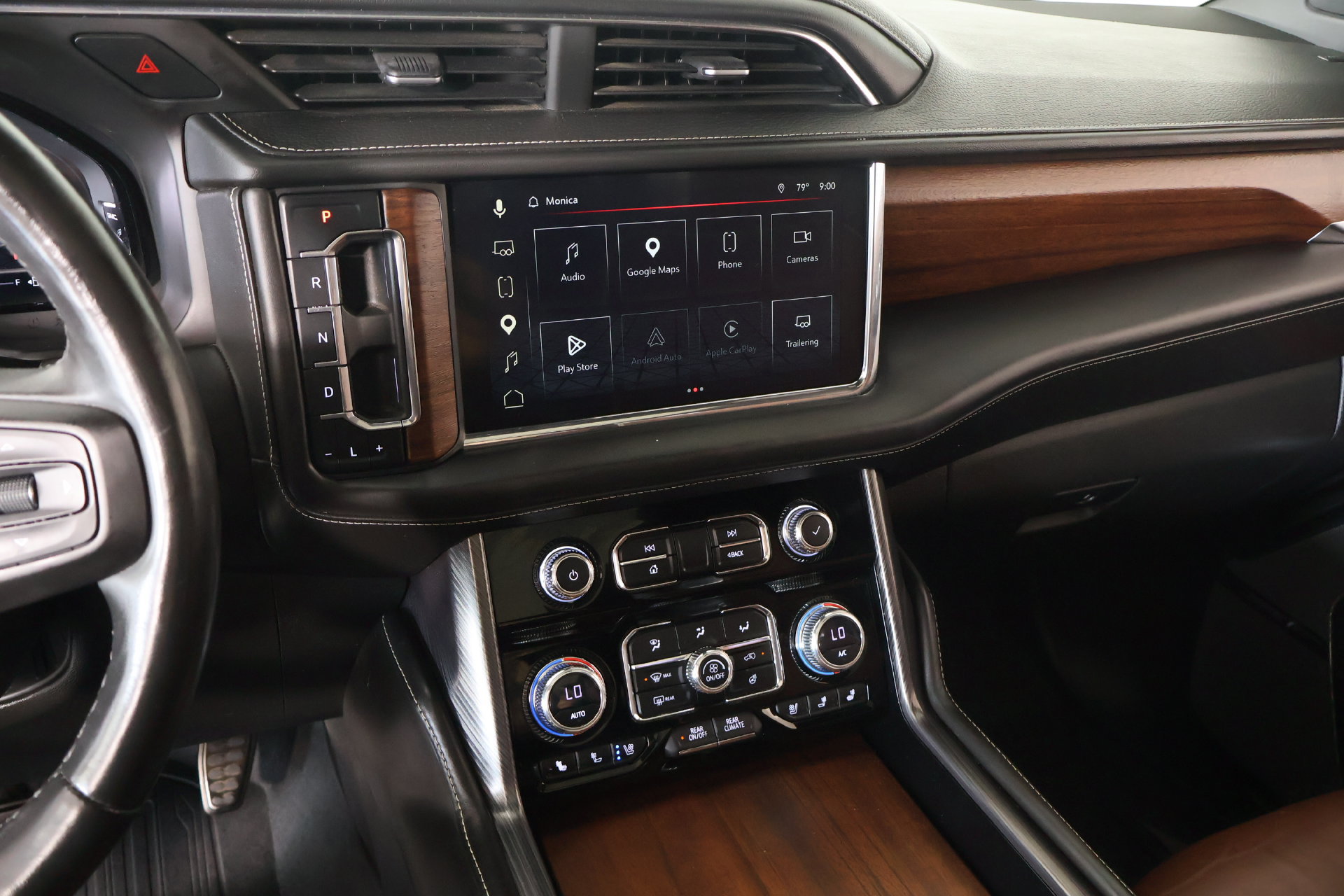 Used 2023 GMC Yukon Denali Ultimate AWD/4WD image 5
