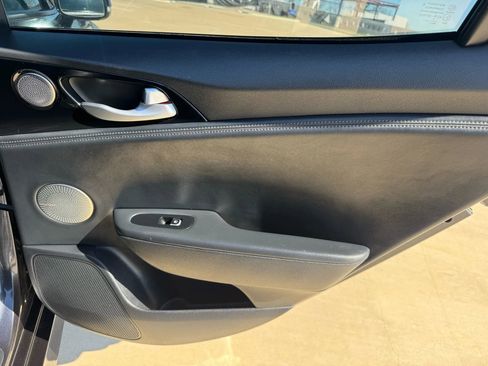 Used 2019 Kia Stinger Premium image 46