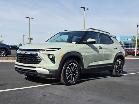 New 2026 Chevrolet TrailBlazer LT w/ Driver Confidence Package image 2