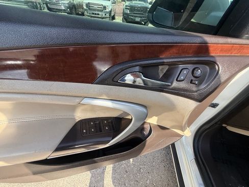 Used 2015 Buick Regal FWD image 18