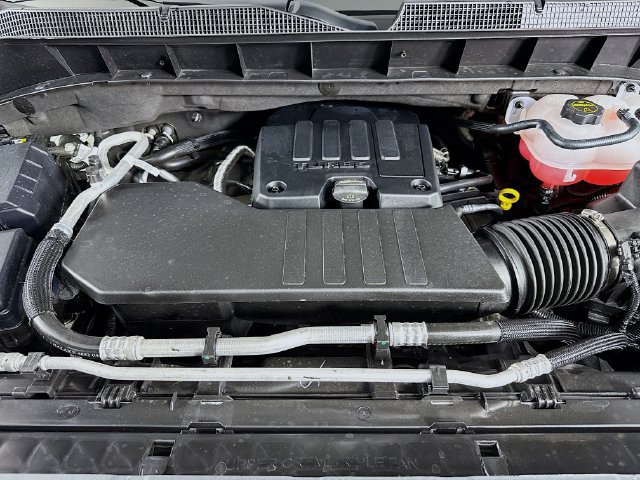 Used 2026 Chevrolet Silverado 1500 LT AWD/4WD image 32