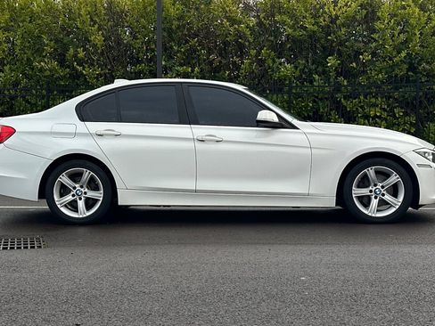 Used 2013 BMW 328i xDrive Sedan image 3
