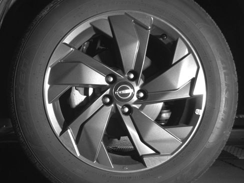Used 2025 Nissan Rogue SV FWD image 12