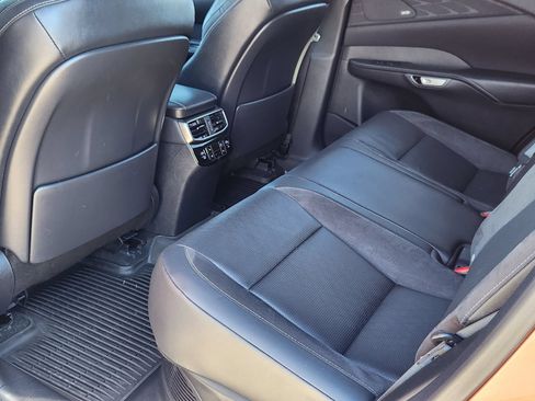 Used 2023 Lexus RX 350 AWD/4WD image 8