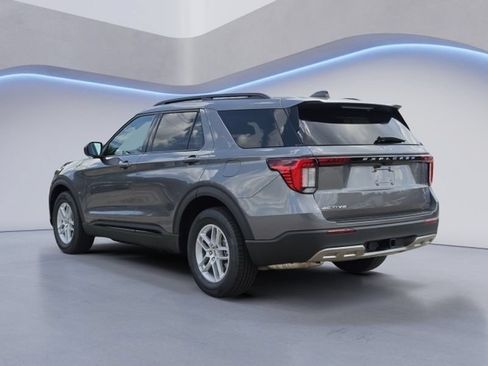 New 2026 Ford Explorer Active w/ Active Comfort Package RWD image 4
