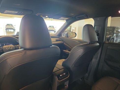 Used 2026 Lexus TX 350 FWD w/ Convenience Package image 18