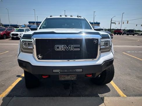 Used 2015 GMC Sierra 1500 SLT w/ SLT Preferred Package AWD/4WD image 2