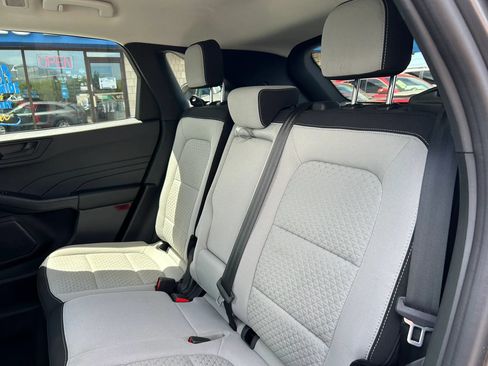 Used 2023 Ford Escape Active w/ Tech Pack #1 AWD/4WD image 13