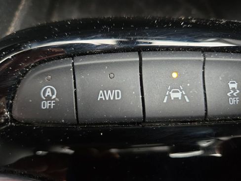 Used 2023 Buick Encore GX Essence w/ Experience Buick Package image 25