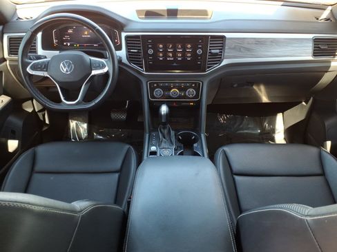 Certified 2023 Volkswagen Atlas Cross Sport SE w/ Panoramic Sunroof Package image 23