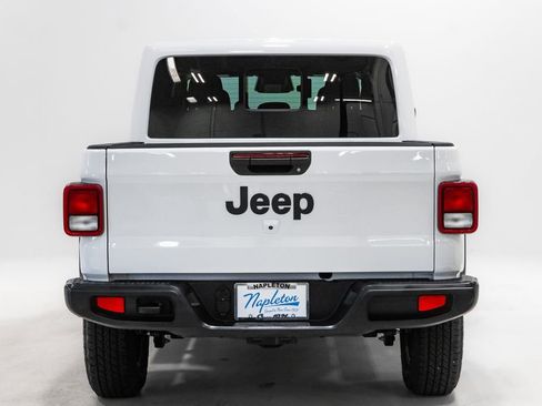 Used 2026 Jeep Gladiator Sport AWD/4WD image 27