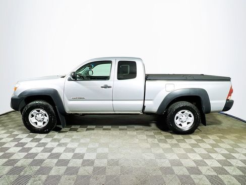 Used 2012 Toyota Tacoma 4x4 Access Cab w/ Convenience Pkg image 4