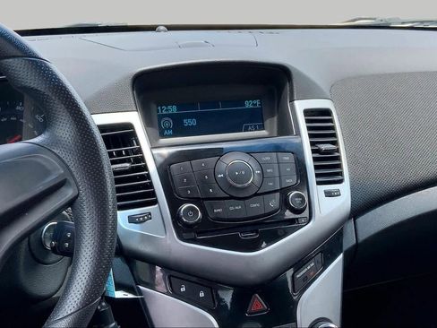 Used 2013 Chevrolet Cruze LT FWD image 6