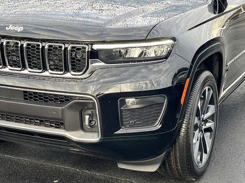 New 2025 Jeep Grand Cherokee Overland w/ Adv Protech Group III image 10