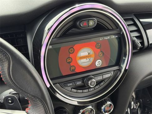 Used 2020 MINI Cooper S image 27