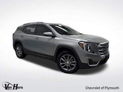 Used 2024 GMC Terrain SLT w/ Infotainment Package II image 1