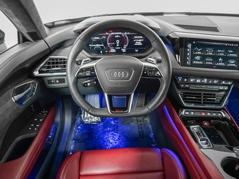 Used 2023 Audi RS e-tron GT w/ Carbon Performance Package AWD/4WD image 13