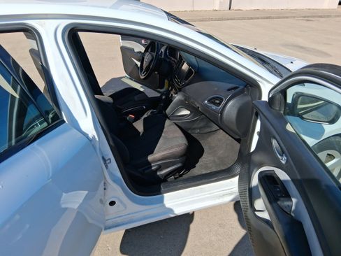 Used 2015 Dodge Dart SXT image 18