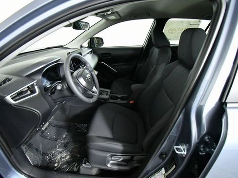 New 2026 Toyota Corolla Cross LE image 5