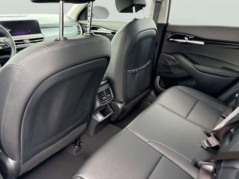 New 2026 Kia Seltos EX image 12