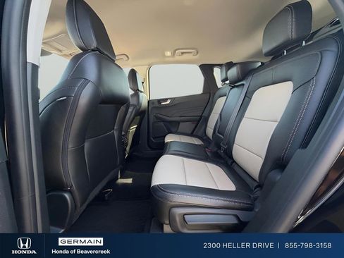 Used 2022 Ford Escape Titanium w/ Titanium Elite Package AWD/4WD image 23