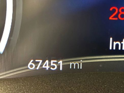 Used 2018 Chrysler Pacifica Limited FWD image 49