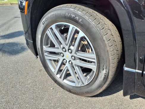 Used 2023 Chevrolet Traverse High Country w/ LPO, Floor Liner Package image 7