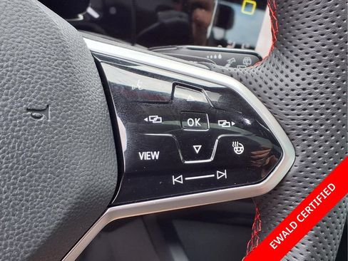 Used 2022 Volkswagen GTI Autobahn FWD image 21
