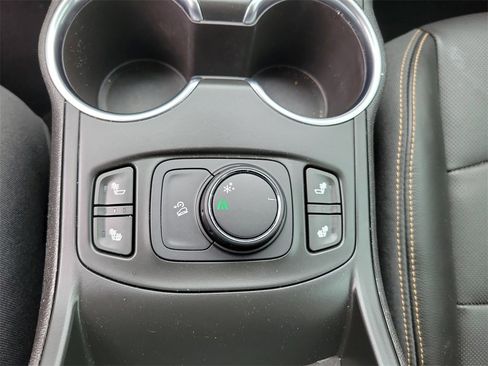 Used 2018 GMC Terrain SLT w/ LPO, Cargo Package image 38