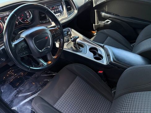 Used 2021 Dodge Challenger SXT RWD image 12