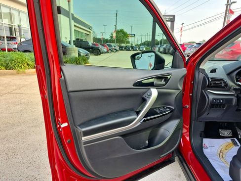 Used 2023 Mitsubishi Eclipse Cross SE AWD/4WD image 16