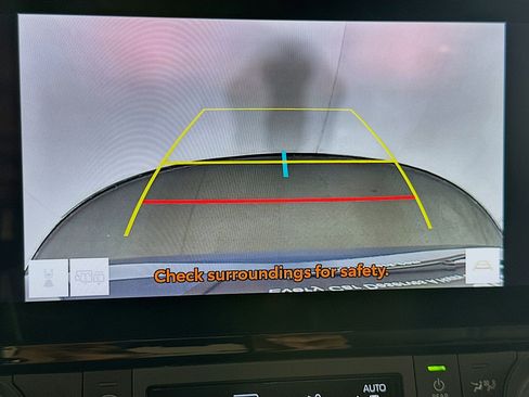 Used 2025 Toyota Grand Highlander AWD image 22