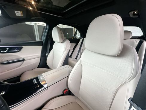 Used 2024 Mercedes-Benz C 300 Sedan image 14