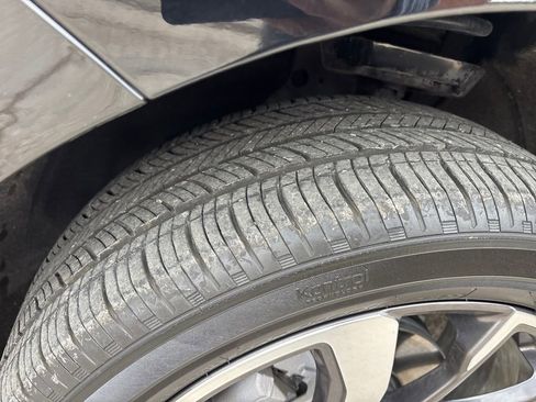 Used 2024 Chevrolet Equinox Premier image 31