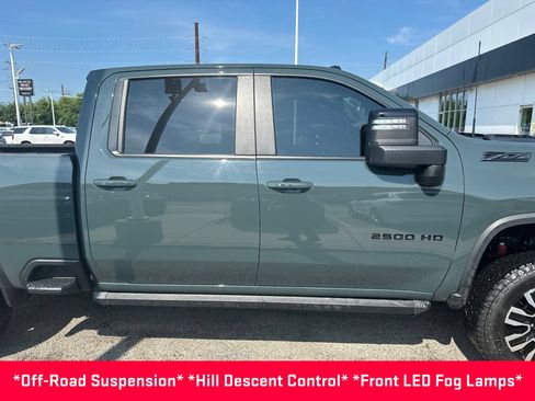 Used 2025 Chevrolet Silverado 2500 LT w/ Trail Boss Package AWD/4WD image 9