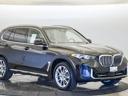 Used 2026 BMW X5 sDrive40i w/ Premium Package image 6