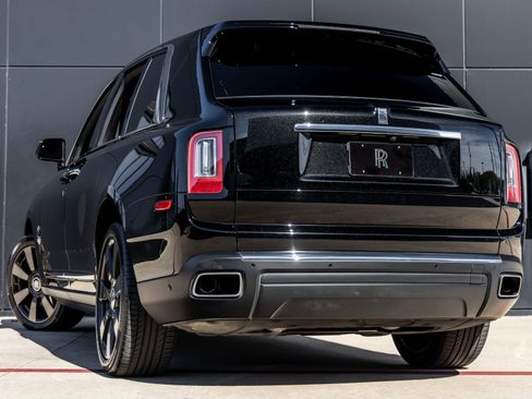 Used 2023 Rolls-Royce Cullinan image 9
