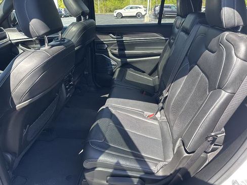 Used 2022 Jeep Grand Cherokee L Overland image 15