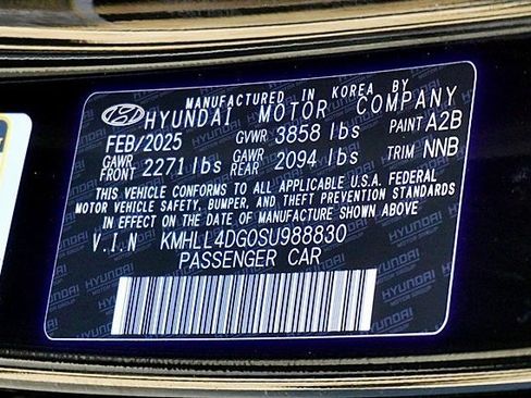 Certified 2025 Hyundai Elantra SE FWD image 13