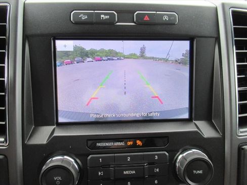 Used 2020 Ford F150 XLT w/ Equipment Group 302A Luxury AWD/4WD image 28