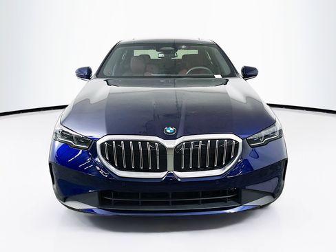 Used 2024 BMW 530i w/ Premium Package RWD image 2